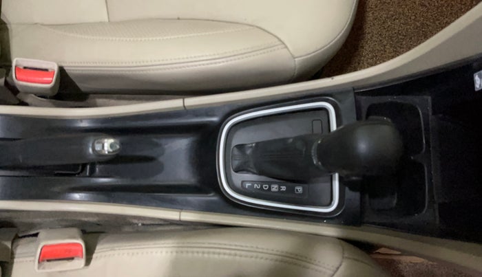 2019 Maruti Ciaz ALPHA  AT 1.5 SHVS PETROL, Petrol, Automatic, 85,193 km, Gear Lever