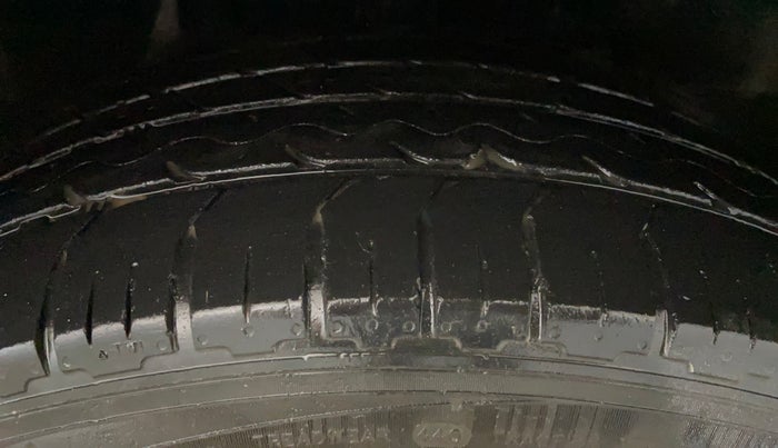2021 Tata NEXON XZ PLUS PETROL, Petrol, Manual, 81,642 km, Right Front Tyre Tread