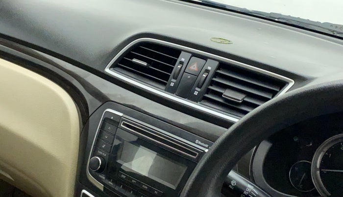 2014 Maruti Ciaz ZDI, Diesel, Manual, 1,19,250 km, AC Unit - Minor issue in the heater switch