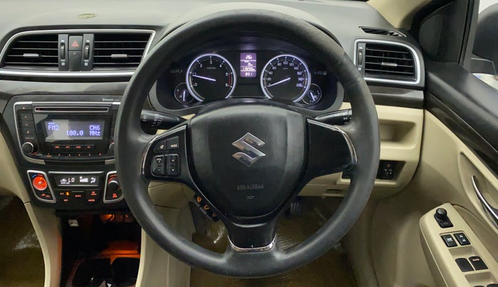 2014 Maruti Ciaz ZDI, Diesel, Manual, 1,19,250 km, Steering Wheel Close Up