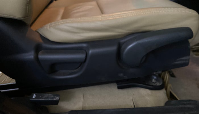 2015 Honda City 1.5L I-VTEC VX, Petrol, Manual, 48,327 km, Driver Side Adjustment Panel