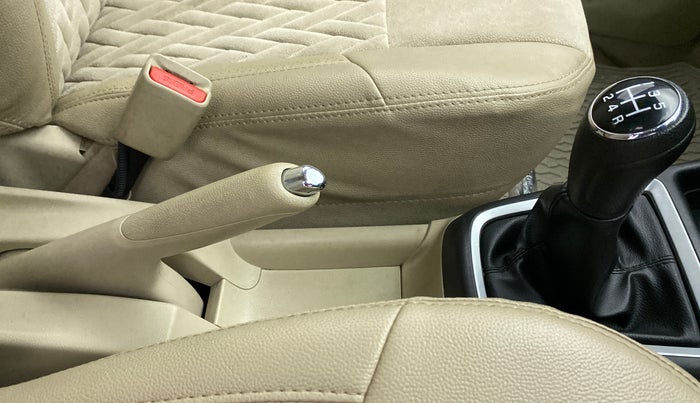2020 Maruti Dzire VXI, Petrol, Manual, 17,573 km, Gear Lever