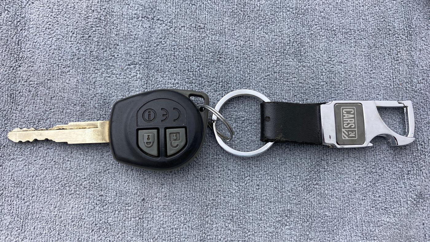2020 Maruti Dzire VXI, Petrol, Manual, 17,573 km, Key Close Up