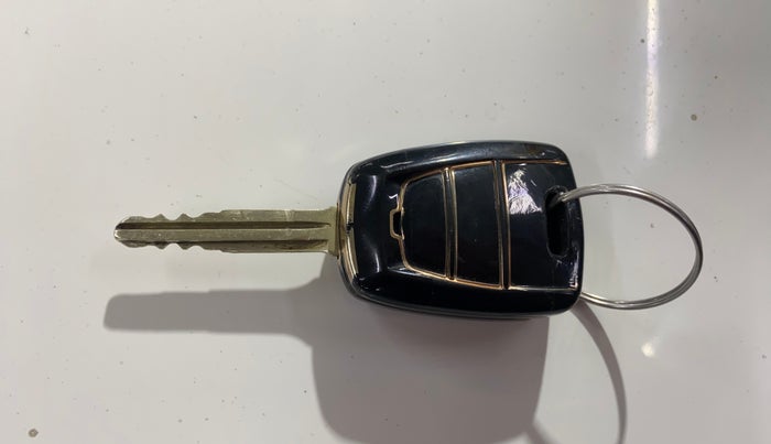 2016 Hyundai Grand i10 1.2 SPORTZ PRIME EDITION VTVT, Petrol, Manual, 89,568 km, Key Close Up