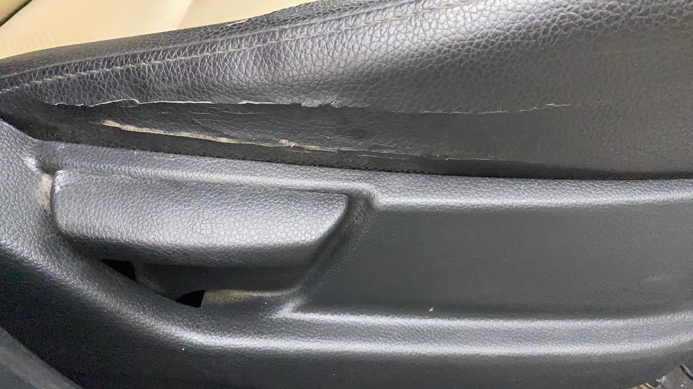 2016 Hyundai Eon ERA +, Petrol, Manual, 59,946 km, Driver Side Adjustment Panel