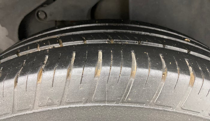 2021 Tata Safari XMA, Diesel, Automatic, 61,543 km, Left Rear Tyre Tread