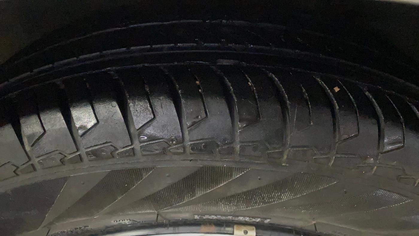 2024 Maruti Swift VXI, CNG, Manual, 11,703 km, Left Rear Tyre Tread