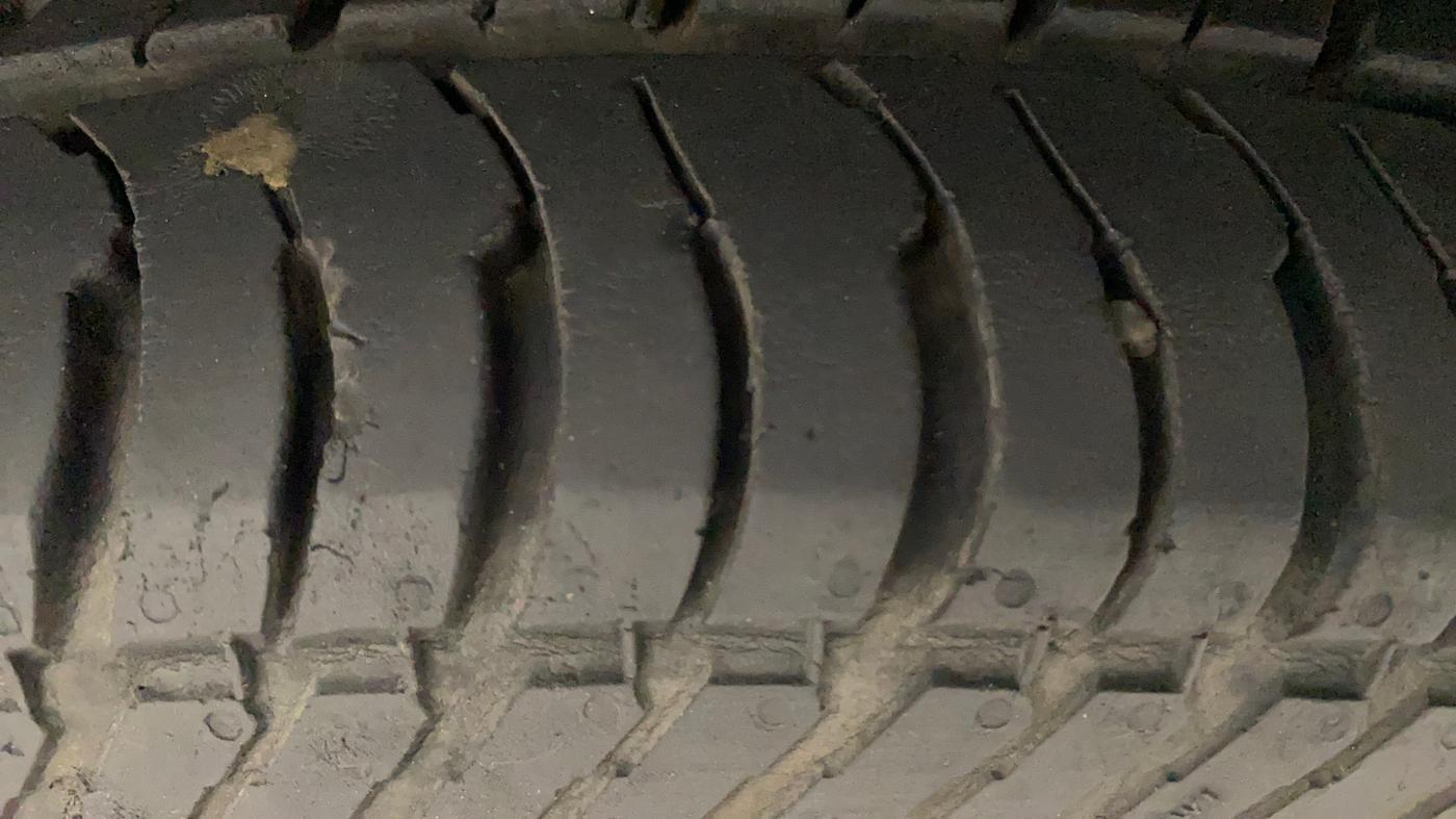 2017 Maruti Swift VDI ABS, Diesel, Manual, 49,691 km, Left Rear Tyre Tread