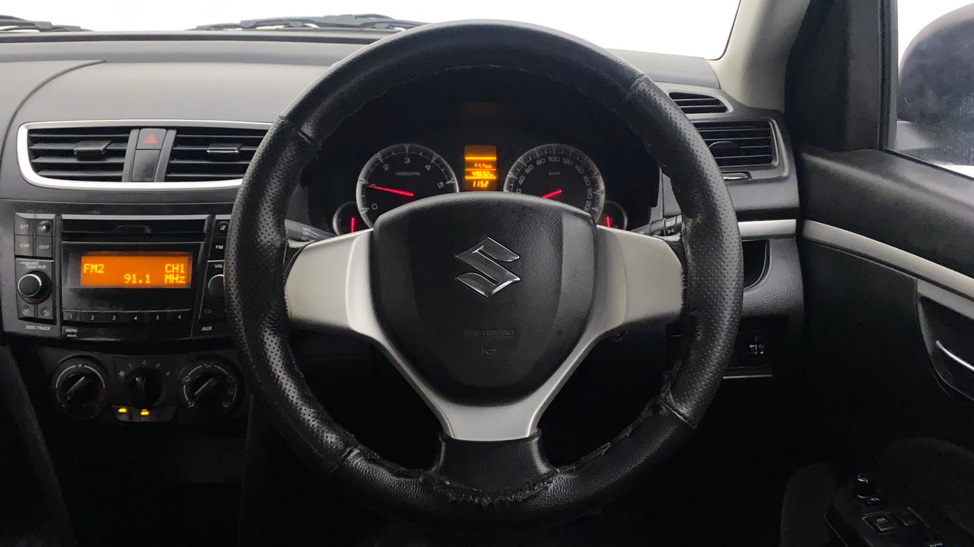 2017 Maruti Swift VDI ABS, Diesel, Manual, 49,691 km, Steering Wheel Close Up