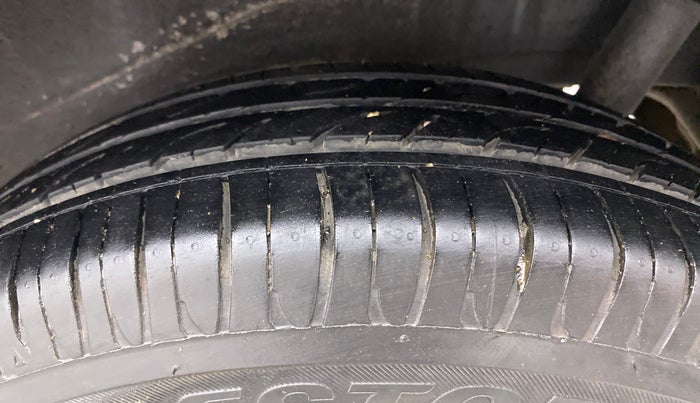 2015 Maruti Wagon R 1.0 VXI, Petrol, Manual, 55,353 km, Left Rear Tyre Tread