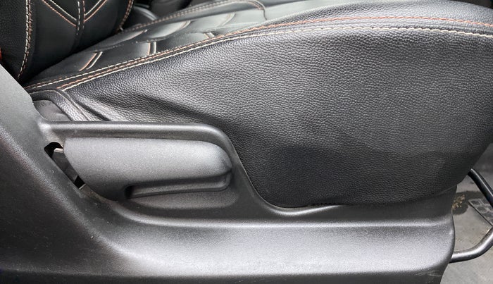 2017 Maruti Swift VDI (O), Diesel, Manual, 76,812 km, Driver Side Adjustment Panel
