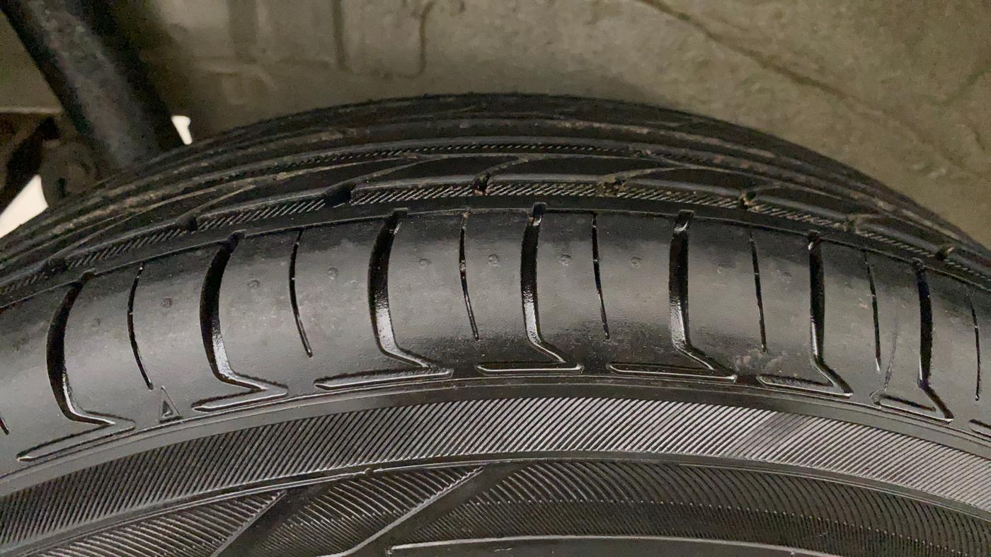 2016 Maruti Wagon R 1.0 LXI, Petrol, Manual, 75,066 km, Right Rear Tyre Tread