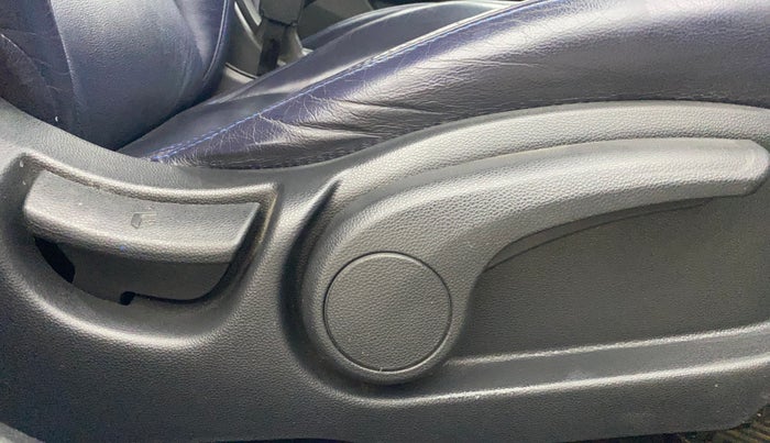 2019 Hyundai Elite i20 ASTA (O) CVT, Petrol, Automatic, 41,174 km, Driver Side Adjustment Panel