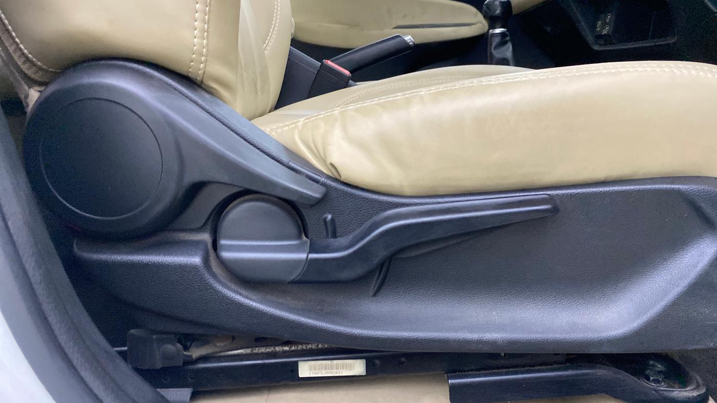 2021 Honda City 1.5L I-VTEC VX, Petrol, Manual, 90,557 km, Driver Side Adjustment Panel