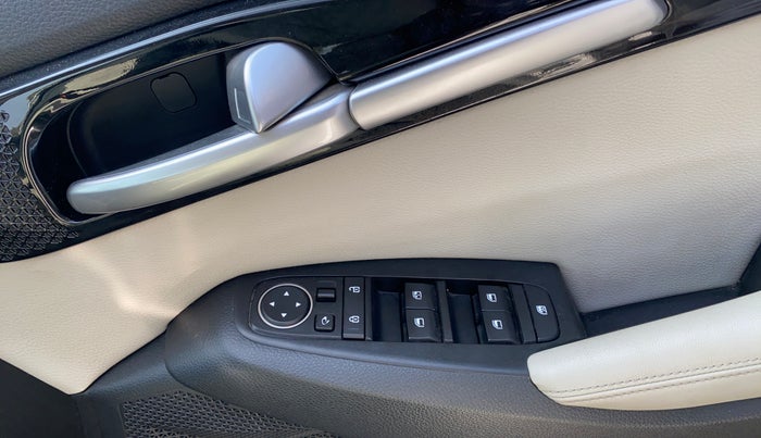 2019 KIA SELTOS HTX 1.5 PETROL, Petrol, Manual, 55,988 km, Driver Side Door Panels Control