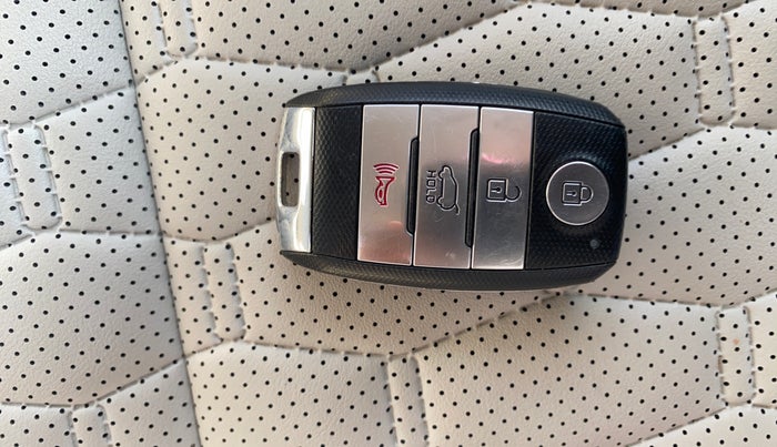 2019 KIA SELTOS HTX 1.5 PETROL, Petrol, Manual, 55,988 km, Key Close Up