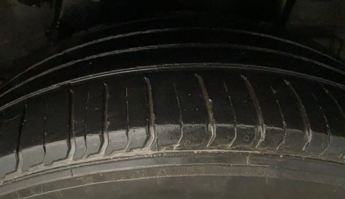 2019 Hyundai VENUE SX PLUS 1.0 TURBO DCT, Petrol, Automatic, 35,463 km, Left Rear Tyre Tread