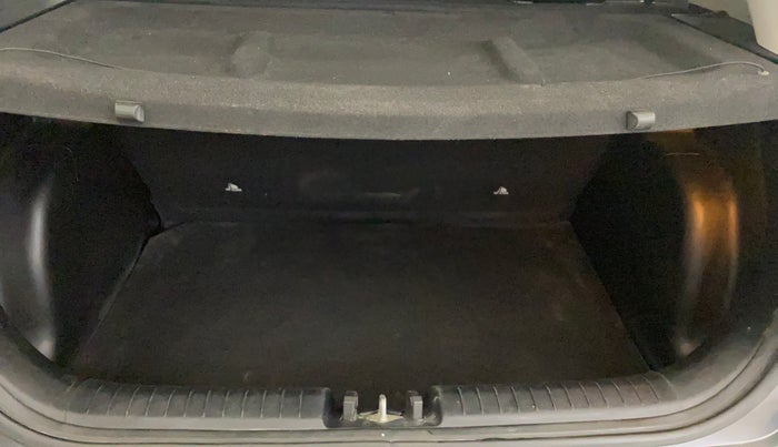 2019 Hyundai VENUE SX PLUS 1.0 TURBO DCT, Petrol, Automatic, 35,463 km, Boot Inside