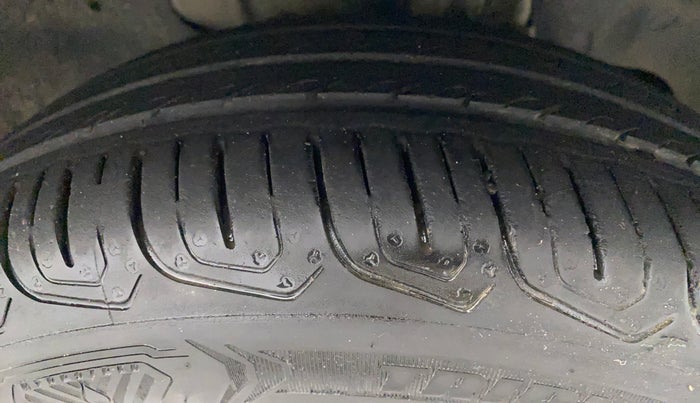 2022 Tata Tiago XT PETROL, Petrol, Manual, 10,806 km, Right Front Tyre Tread