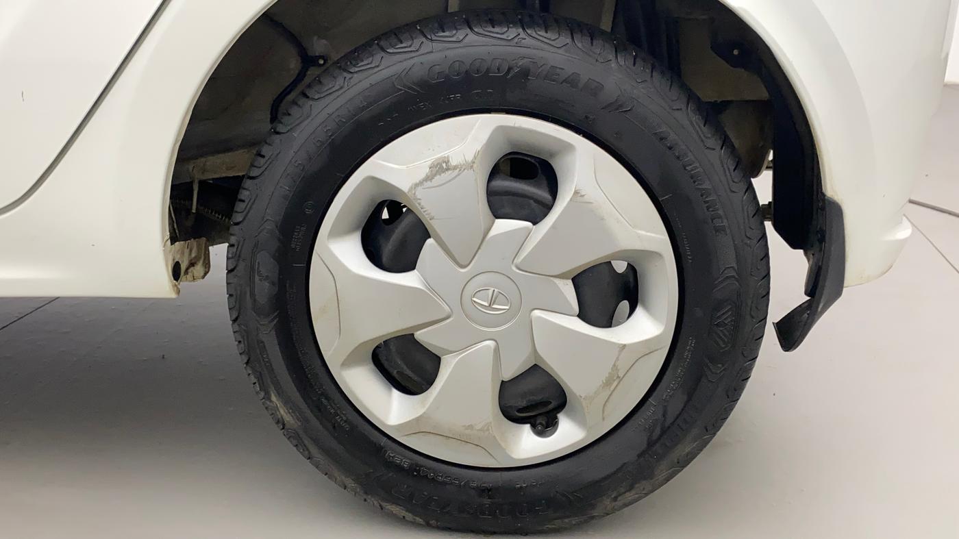 2022 Tata Tiago XT PETROL, Petrol, Manual, 10,806 km, Left Rear Wheel