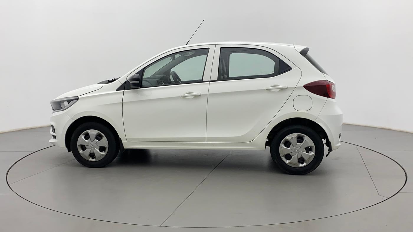2022 Tata Tiago XT PETROL, Petrol, Manual, 10,806 km, Left Side
