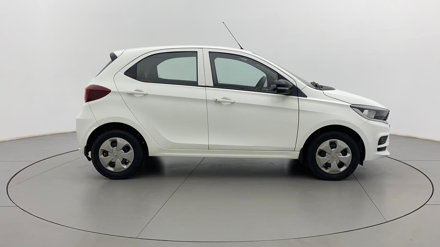 2022 Tata Tiago XT PETROL, Petrol, Manual, 10,806 km, Right Side View