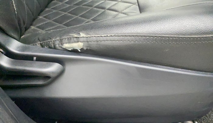 2022 Tata Tiago XT PETROL, Petrol, Manual, 10,806 km, Driver Side Adjustment Panel