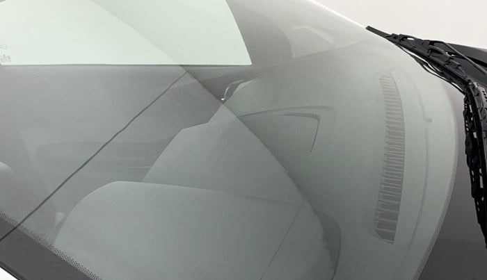 2022 Tata Tiago XT PETROL, Petrol, Manual, 10,806 km, Front windshield - Minor spot on windshield