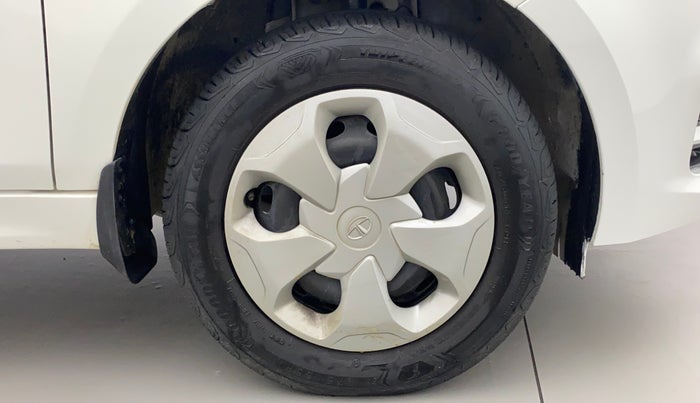 2022 Tata Tiago XT PETROL, Petrol, Manual, 10,806 km, Right Front Wheel