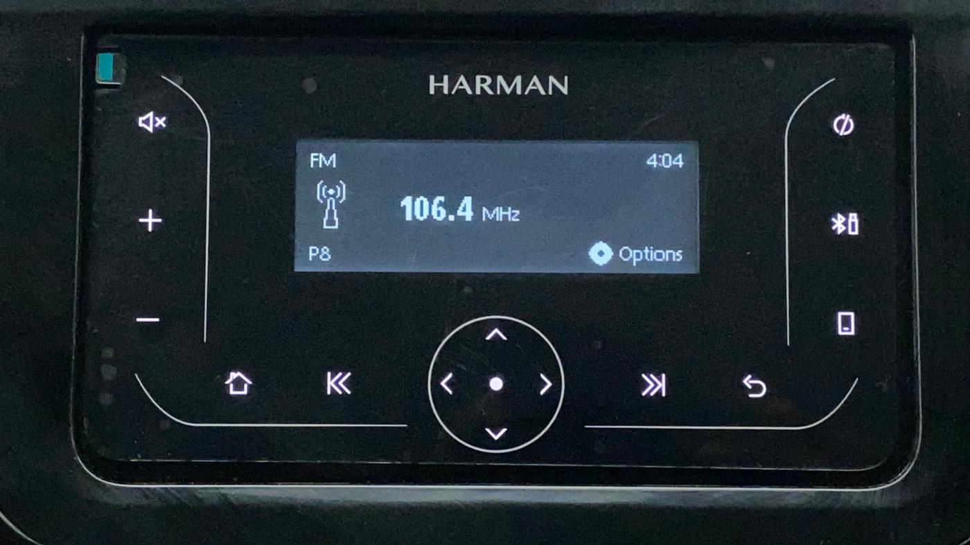 2022 Tata Tiago XT PETROL, Petrol, Manual, 10,806 km, Infotainment System