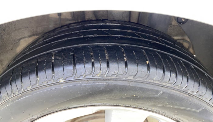 2015 Hyundai Elite i20 SPORTZ 1.2 (O), Petrol, Manual, 52,177 km, Left Rear Tyre Tread