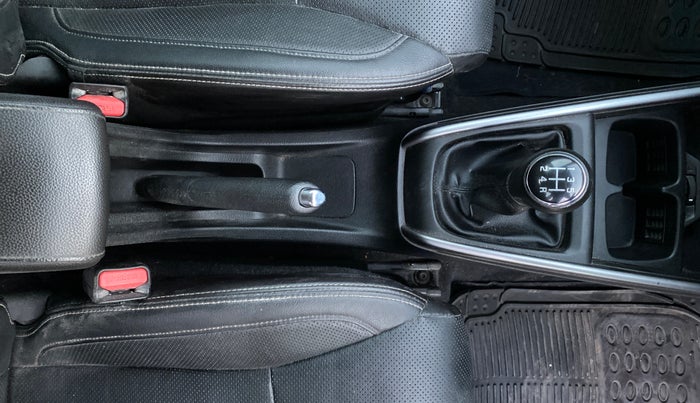 2022 Maruti XL6 ALPHA PLUS MT, Petrol, Manual, 50,563 km, Gear Lever