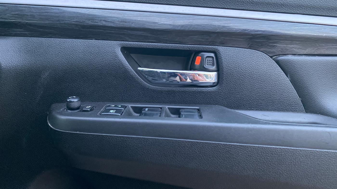 2022 Maruti XL6 ALPHA PLUS MT, Petrol, Manual, 50,563 km, Driver Side Door Panels Control