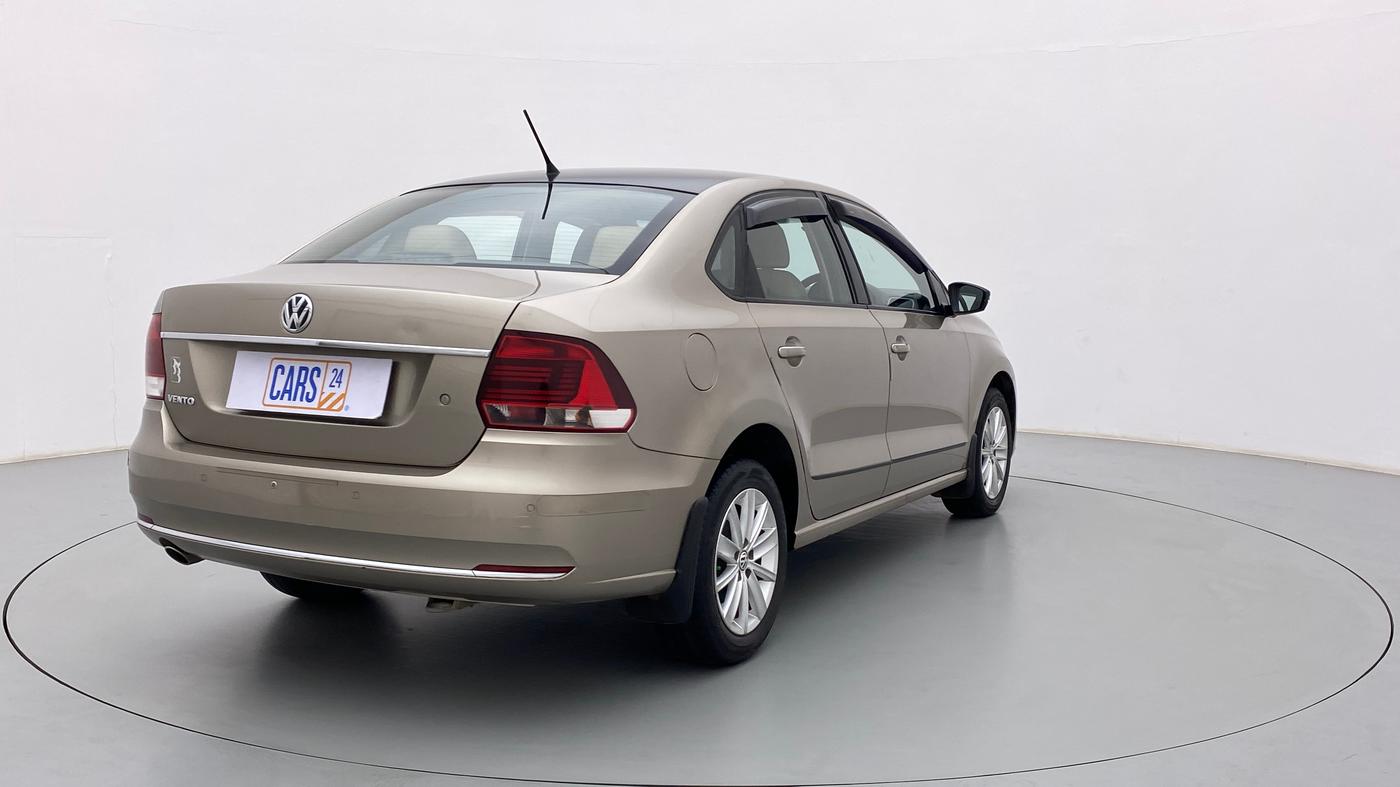 2015 Volkswagen Vento HIGHLINE PETROL, Petrol, Manual, 47,975 km, Right Back Diagonal
