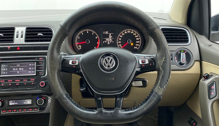 2015 Volkswagen Vento HIGHLINE PETROL, Petrol, Manual, 47,975 km, Steering Wheel Close Up