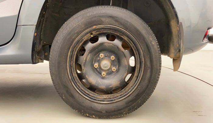 2015 Nissan Terrano XE (D), Diesel, Manual, 94,647 km, Left Rear Wheel