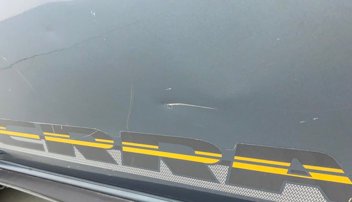 2015 Nissan Terrano XE (D), Diesel, Manual, 94,647 km, Front passenger door - Slightly dented