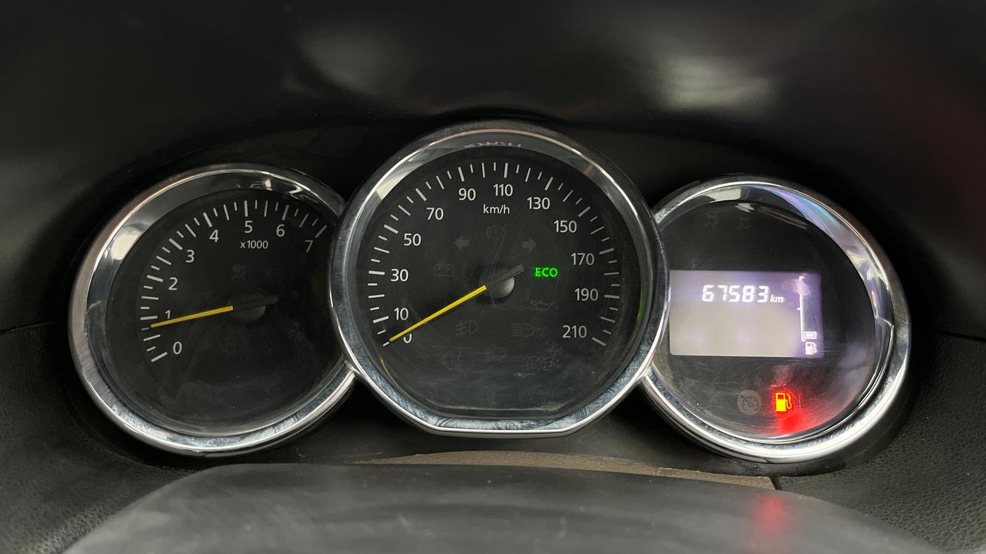 2017 Renault Duster RXL PETROL, Petrol, Manual, 67,583 km, Odometer Image