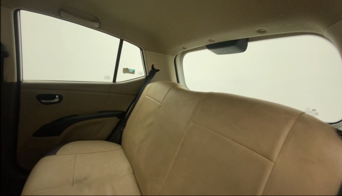 2013 Hyundai i10 SPORTZ 1.1, Petrol, Manual, 41,364 km, Right Side Rear Door Cabin