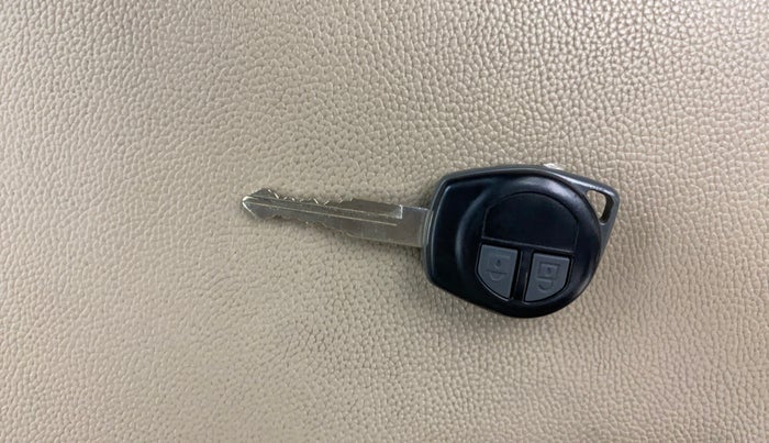 2013 Maruti Swift Dzire VXI, Petrol, Manual, 1,07,058 km, Key Close Up