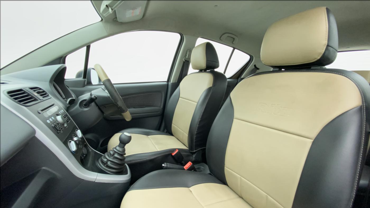 2014 Maruti Ritz ZXI, Petrol, Manual, 28,995 km, Right Side Front Door Cabin