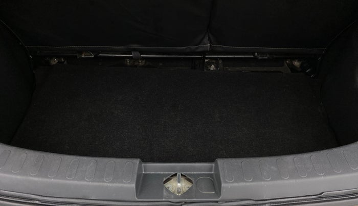 2014 Maruti Ritz ZXI, Petrol, Manual, 28,995 km, Boot Inside