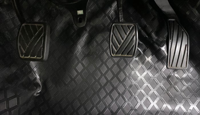 2014 Maruti Ritz ZXI, Petrol, Manual, 28,995 km, Pedals