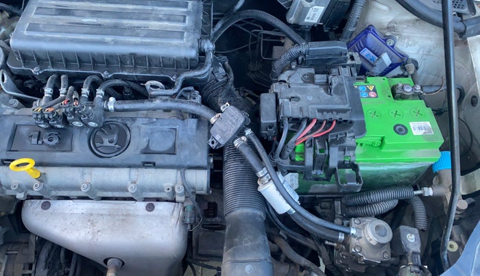 2014 Skoda Rapid ELEGANCE 1.6 MPI AT, CNG, Automatic, 43,105 km, Engine View - Left