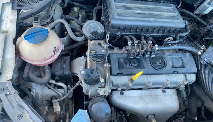 2014 Skoda Rapid ELEGANCE 1.6 MPI AT, CNG, Automatic, 43,105 km, Engine View - Right