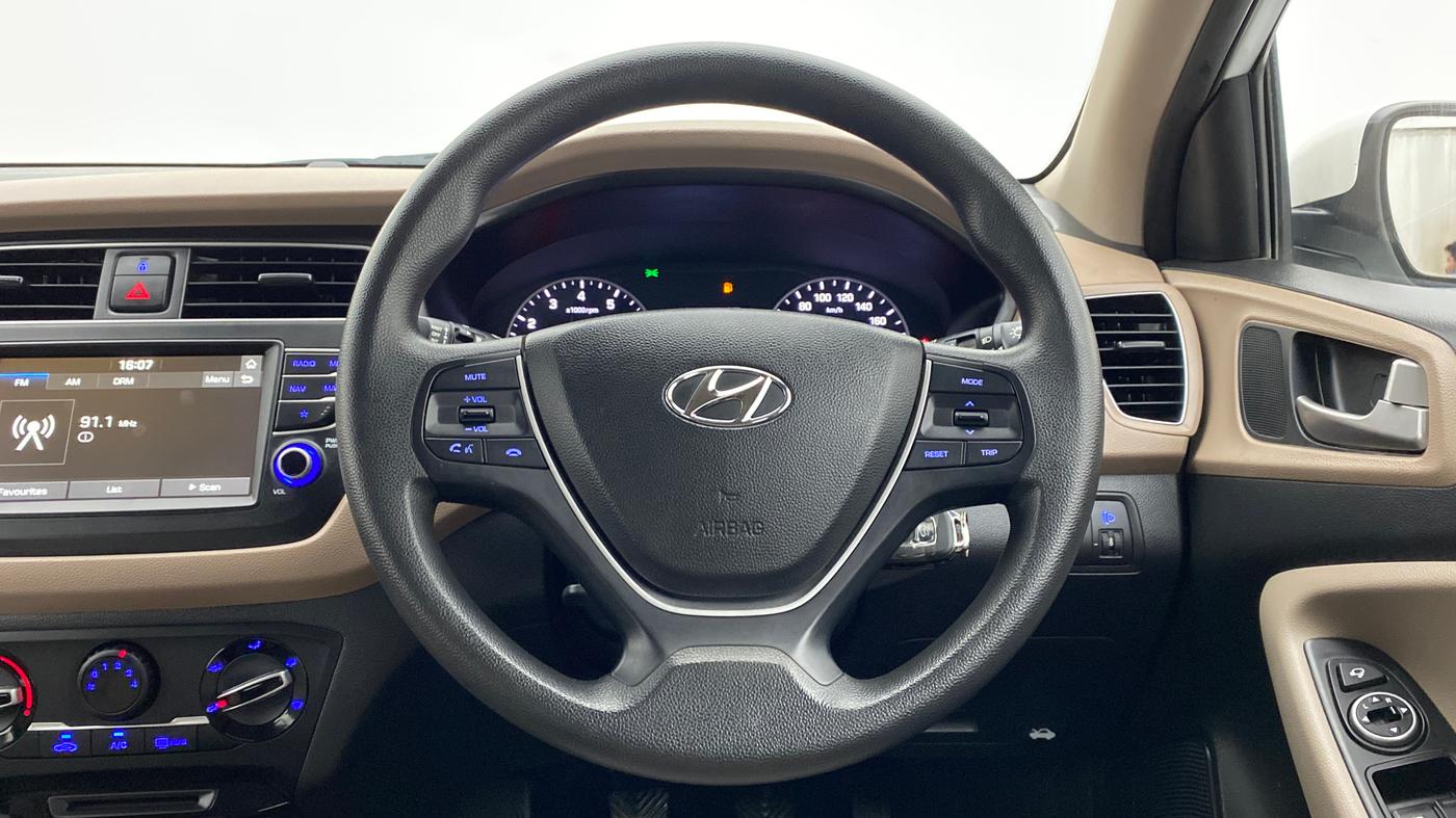 2020 Hyundai Elite i20 1.2 SPORTS PLUS VTVT, Petrol, Manual, 9,056 km, Steering Wheel Close Up