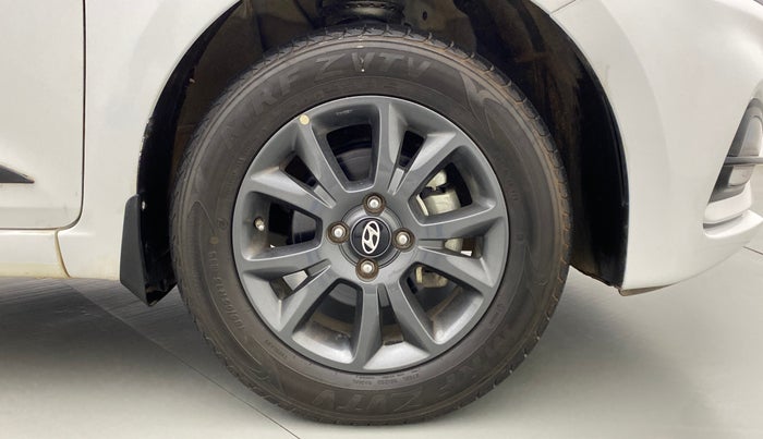 2020 Hyundai Elite i20 1.2 SPORTS PLUS VTVT, Petrol, Manual, 9,056 km, Right Front Wheel