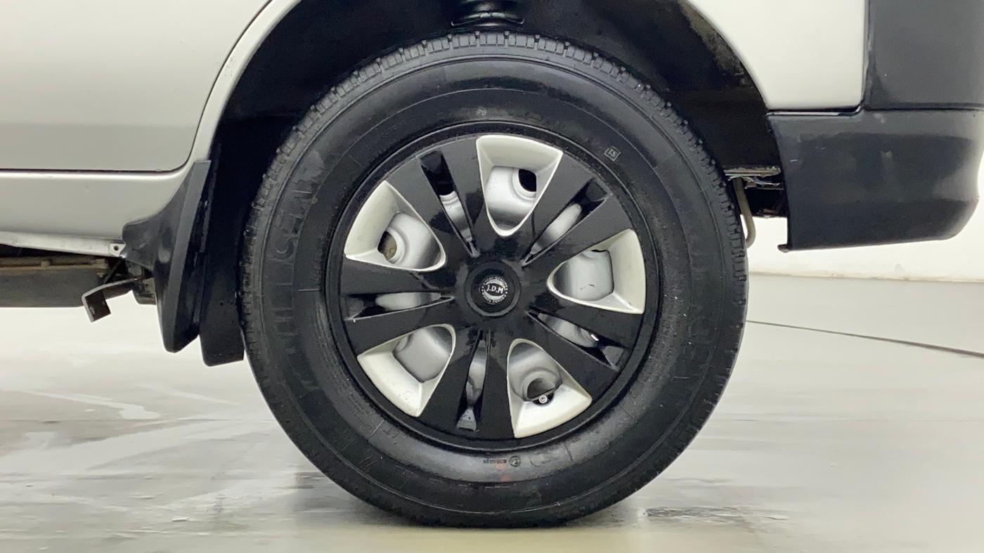 2017 Maruti Eeco 5 STR CNG WITH AC PLUSHTR, CNG, Manual, 14,166 km, Right Front Wheel