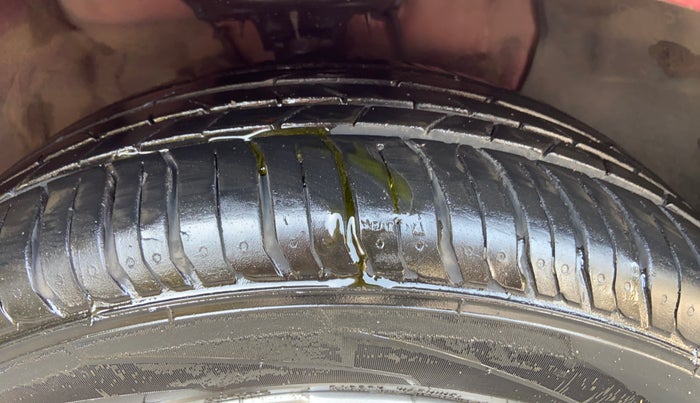 2019 Hyundai Elite i20 ASTA 1.2 (O), CNG, Manual, 1,17,259 km, Right Front Tyre Tread