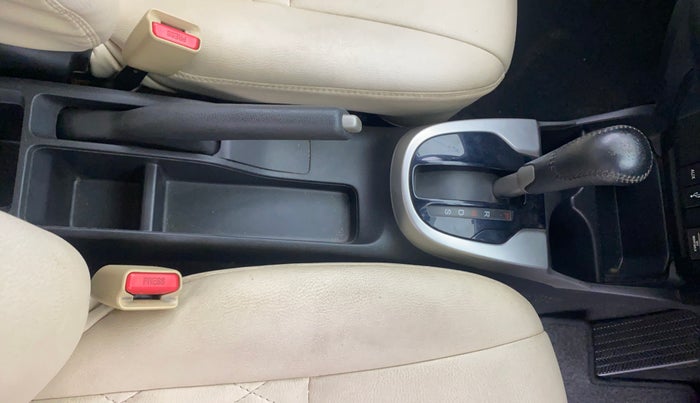 2016 Honda Jazz 1.2L I-VTEC V AT, Petrol, Automatic, 48,081 km, Gear Lever